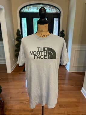 The North Face Light Blue Gray Short Sleeved Tee T-Shirt Medium